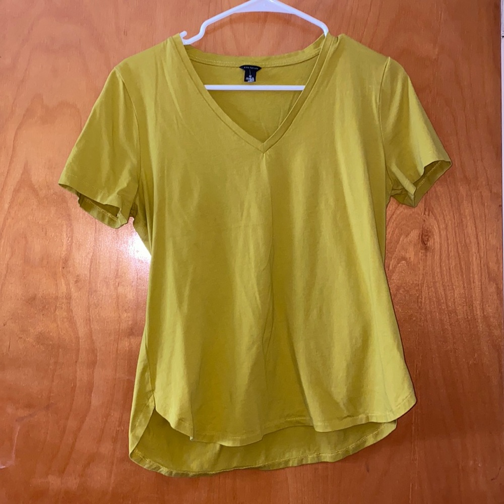 Ann Taylor V Neck